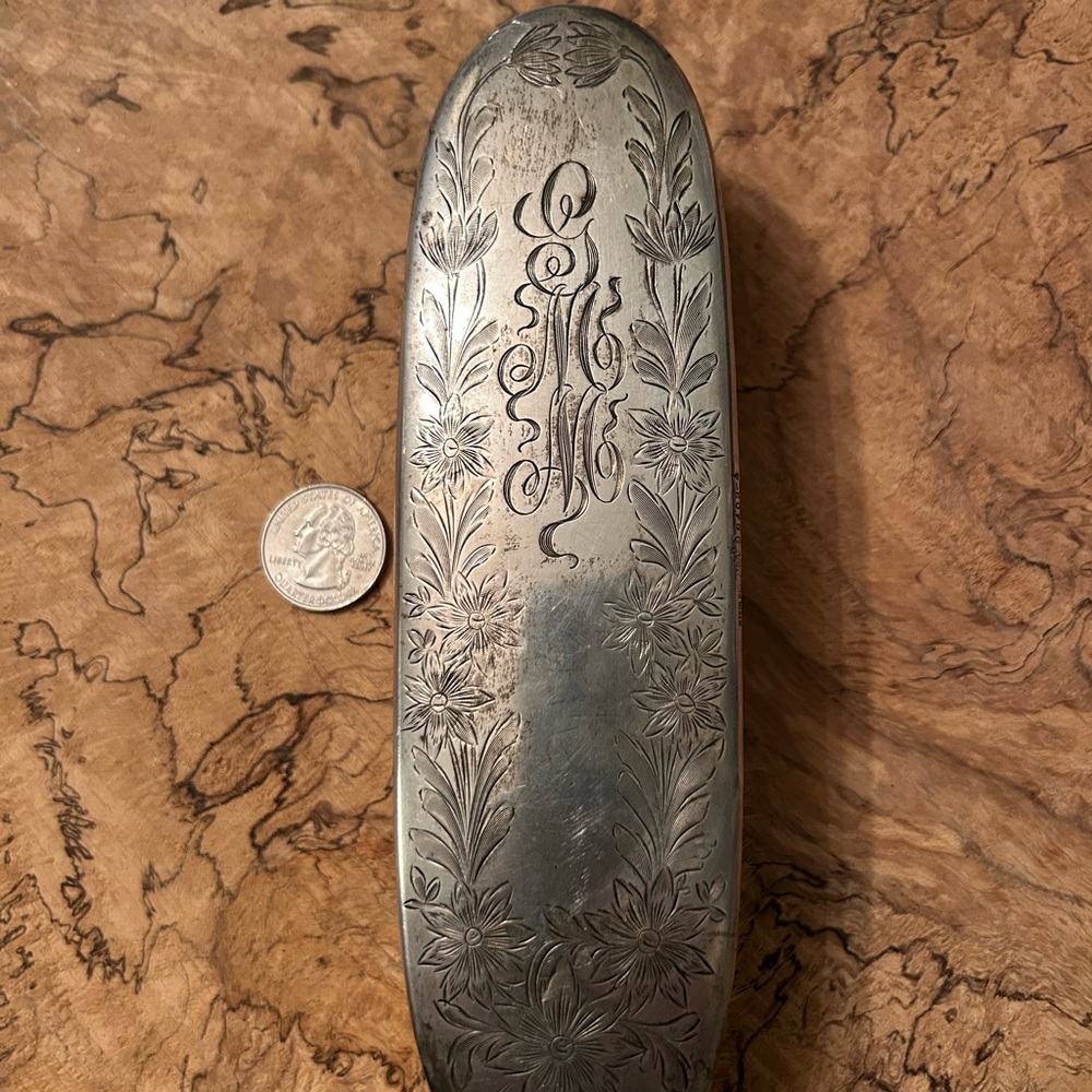 Vintage Sterling Silver clothes brush excellent condition. 2.6 ounces - Picture 3 of 4